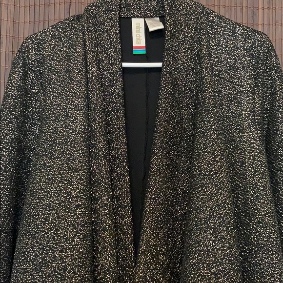 Blazer - Picture 4 of 4